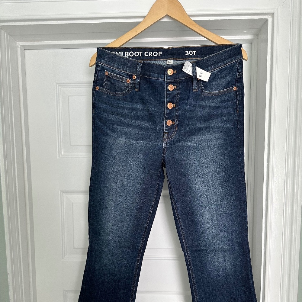 TALL 9" DEMI-BOOT CROP JEAN IN DARK WORN WASH
